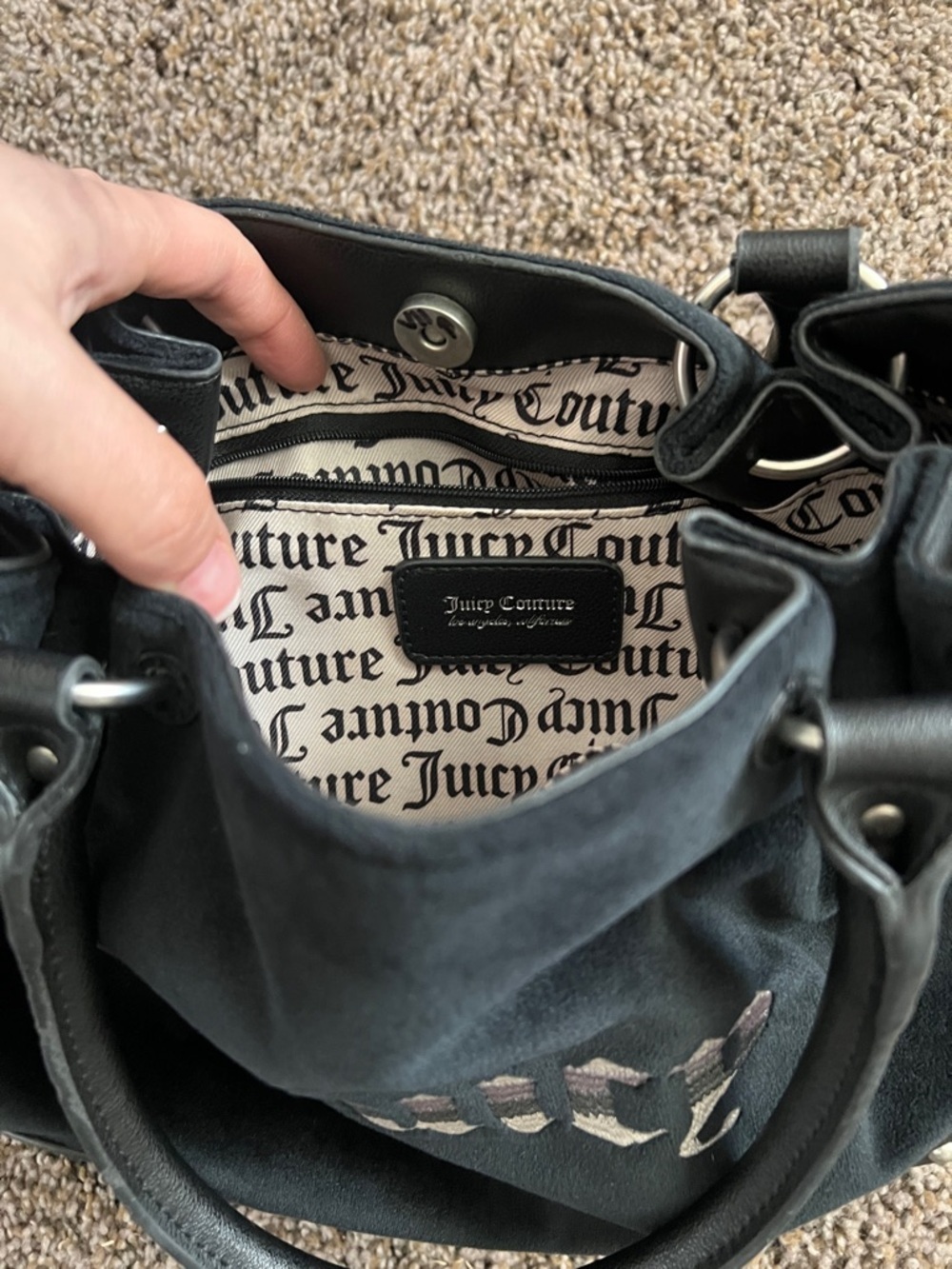 Juicy Couture Black Suede Shoulder Bag with White Logo - Picture 7 of 9